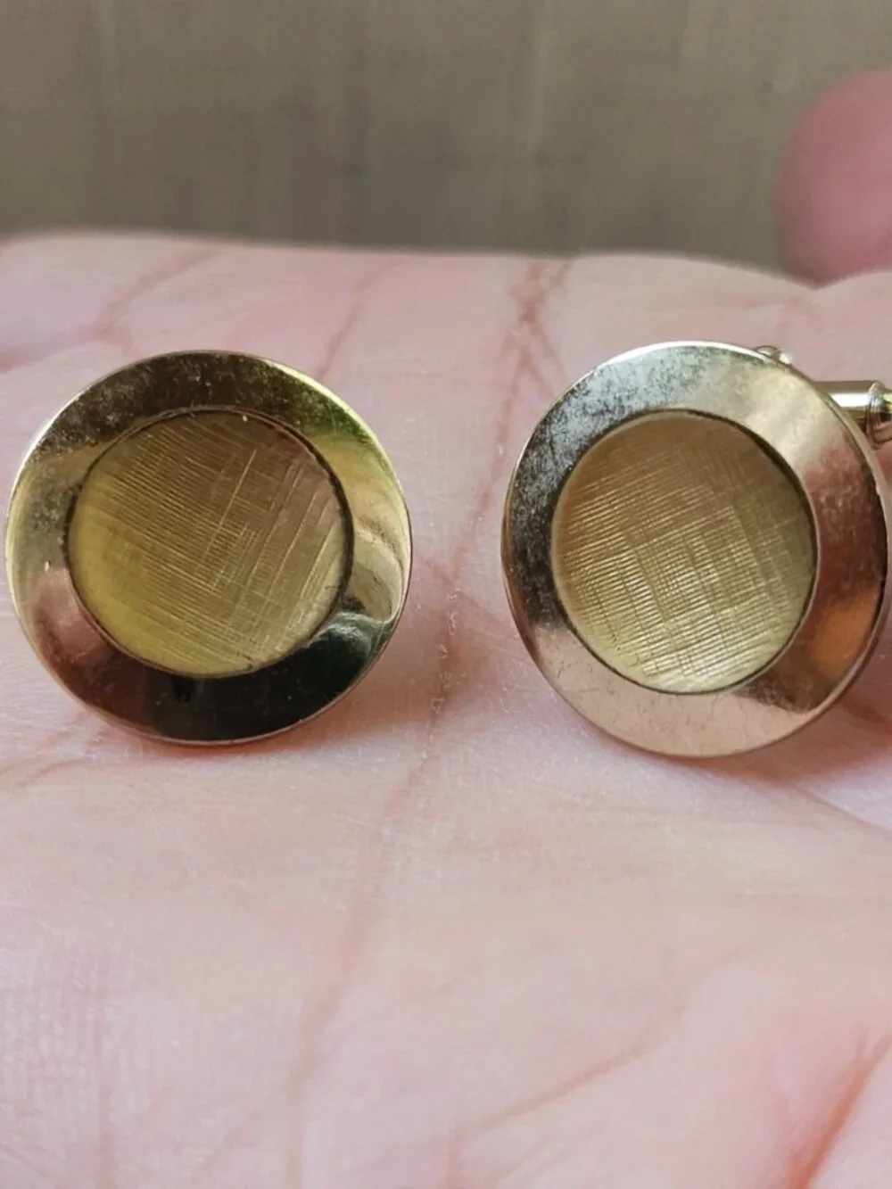 Vintage Cufflinks Gold Tone Round Shape Men Shirt Cuff Links Stud Unbranded